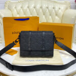 Louis Vuitton Trunk Messenger M57726 Black